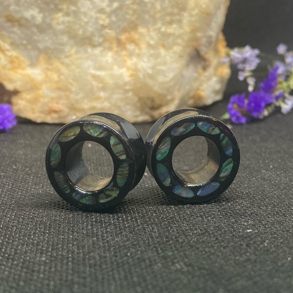 Mother of Pearl ear gauge tunnels 3/4” or 19mm